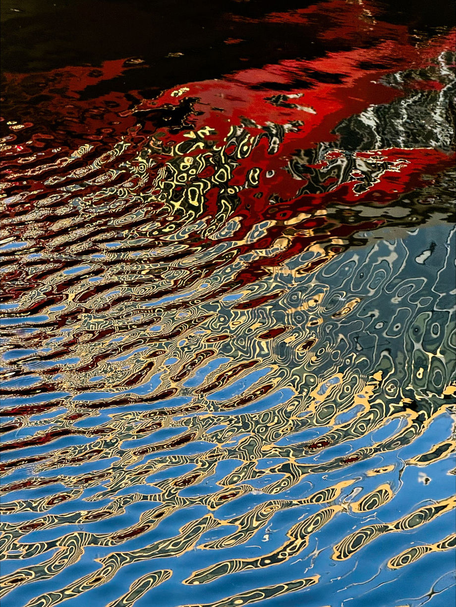 城市倒影 摄影师Charlotte Laboyrie