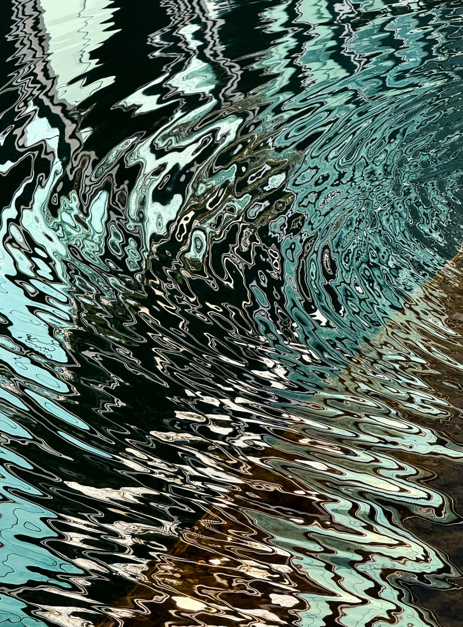 城市倒影 摄影师Charlotte Laboyrie