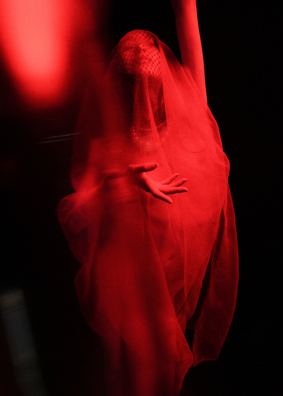 火焰总在午夜燃烧