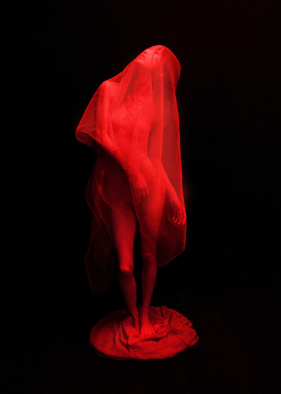 火焰总在午夜燃烧