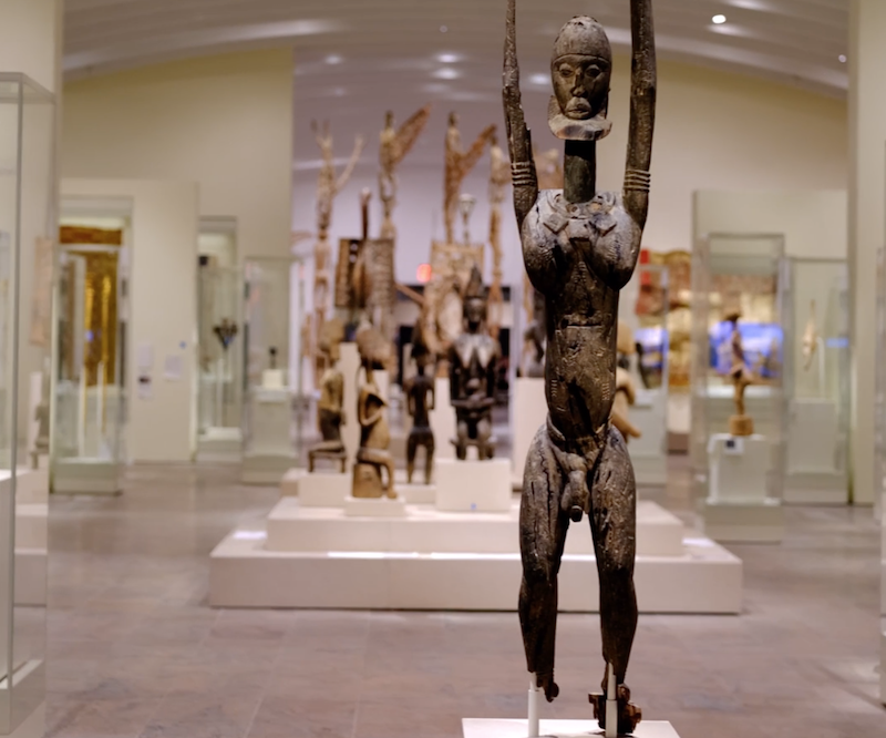 非洲展区，一尊来自马里的雕像