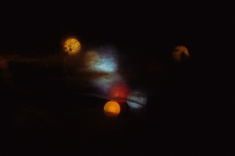 王家卫电影色彩的既视感 | Eren Sarigul街头影像