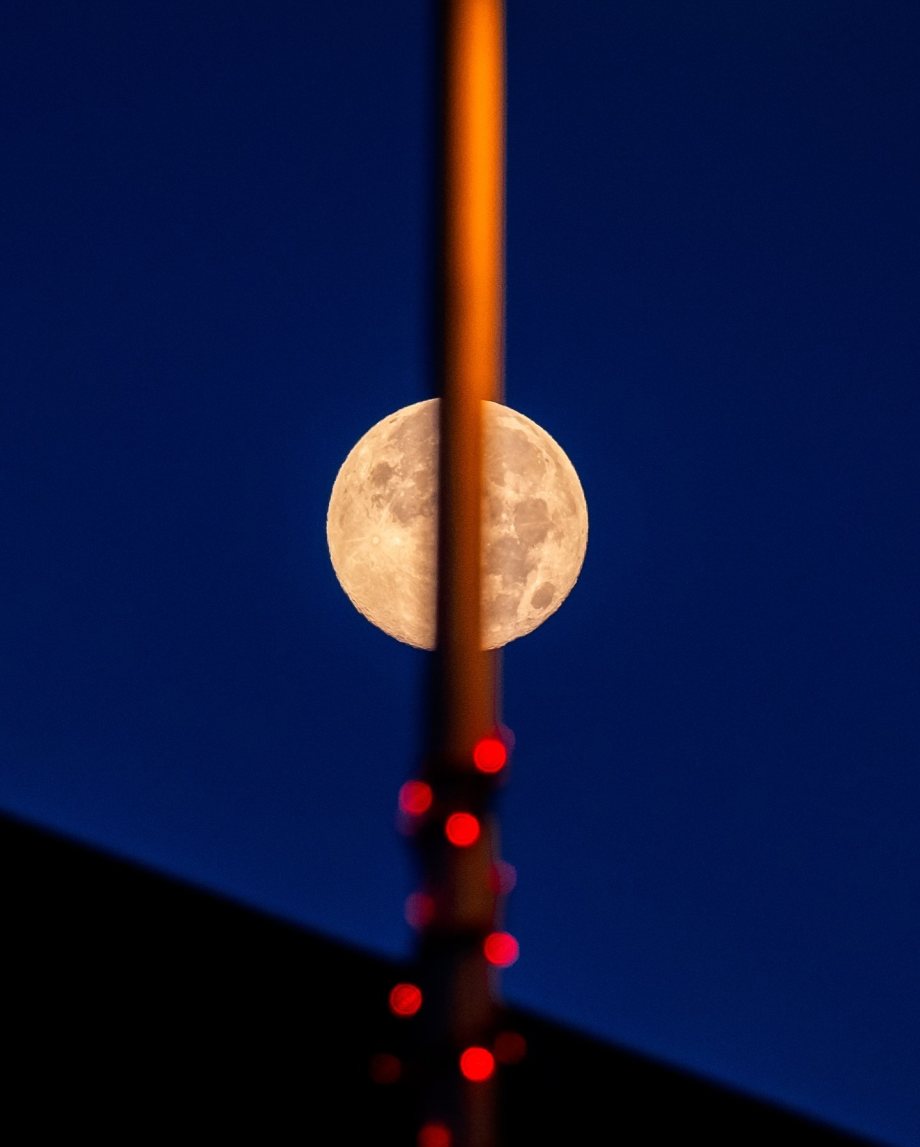 月 摄影师Dominic Dähncke