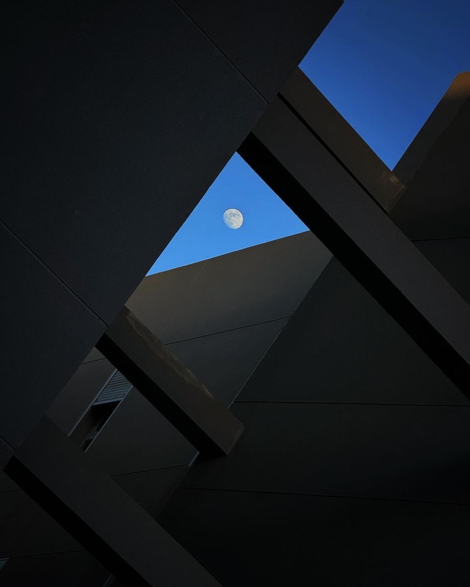 月 摄影师Dominic Dähncke