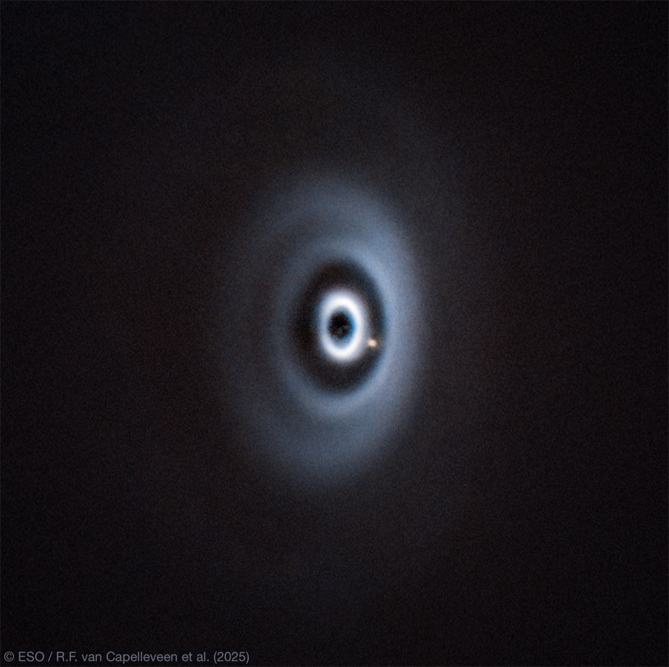 WISPIT 2b：系外行星在原行星盘中刻蚀缝隙