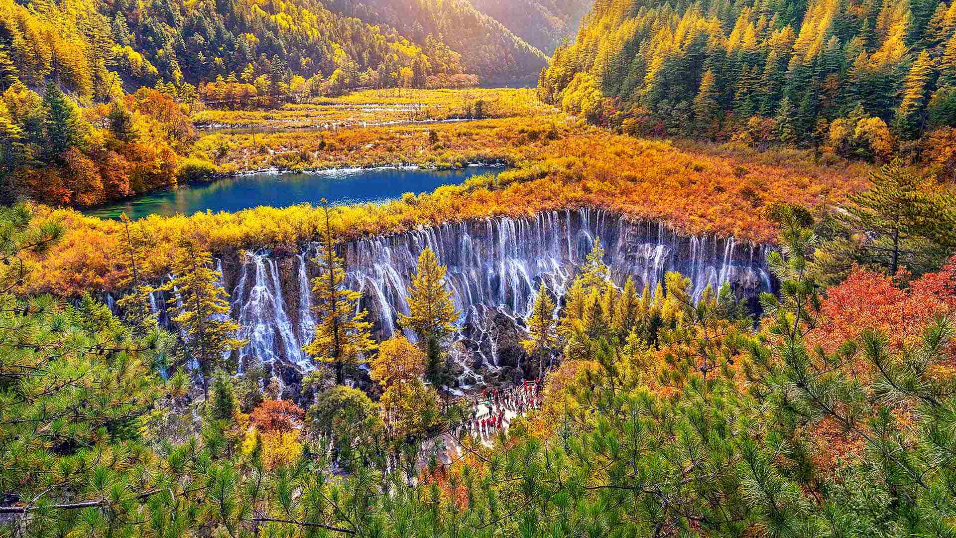 诺日朗瀑布，四川，中国