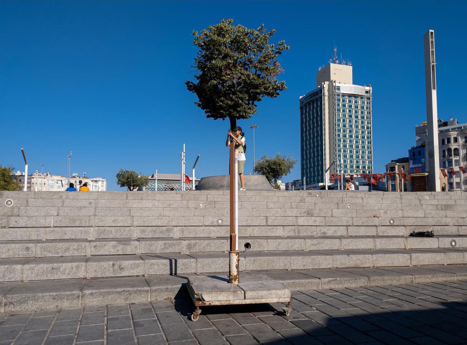 有趣的街头 捕捉的街头有趣的瞬间，摄影师Tavepong Pratoomwong作品