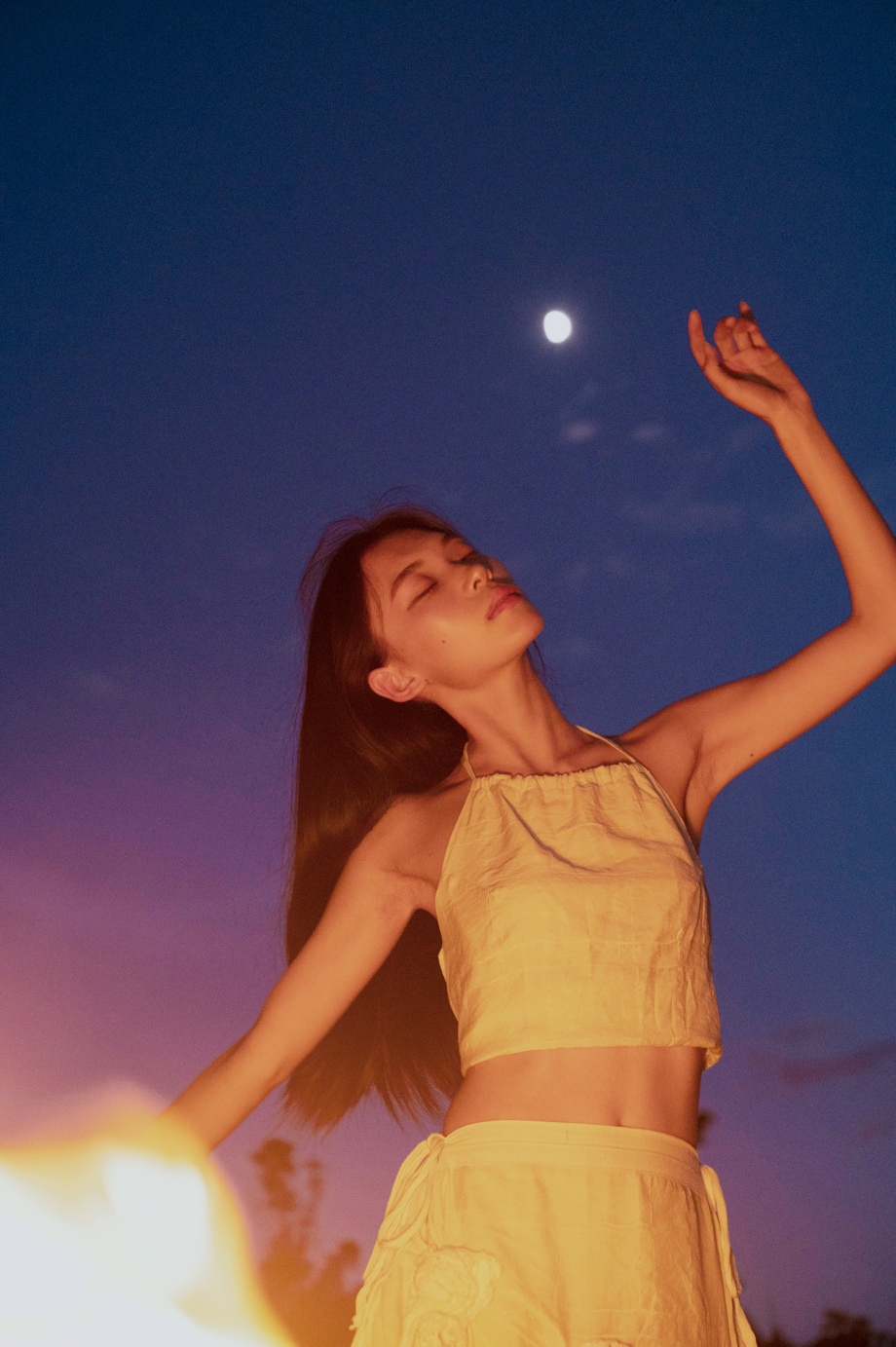 天暗下来，我就是光