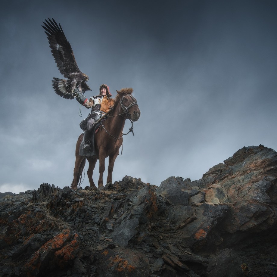 蒙古西部的猎鹰部落 摄影师Daniel Kordan