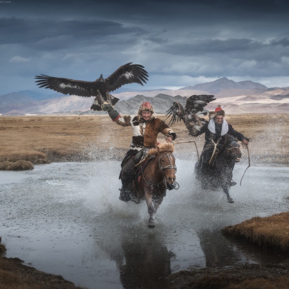 蒙古西部的猎鹰部落 摄影师Daniel Kordan