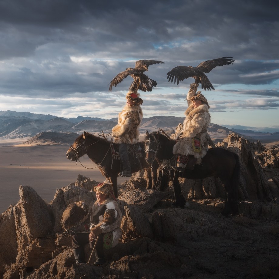 蒙古西部的猎鹰部落 摄影师Daniel Kordan