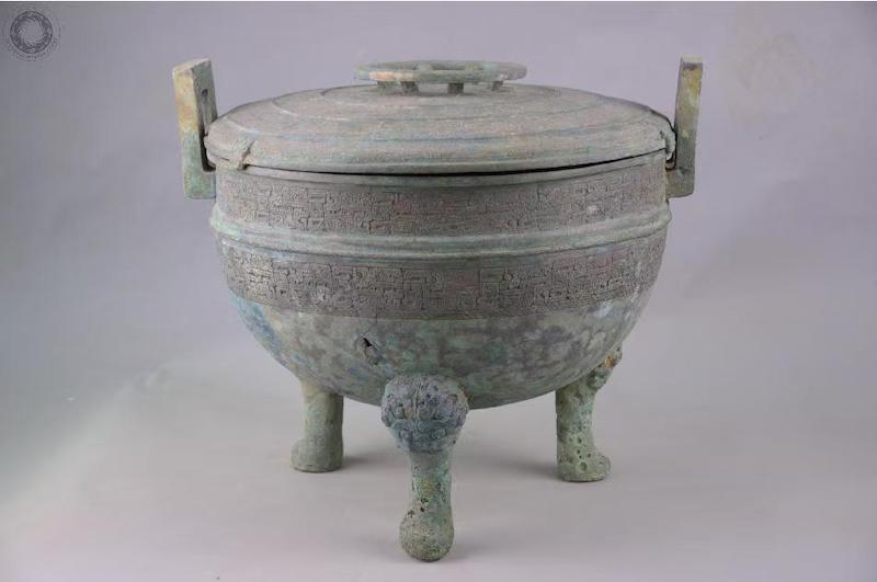 彭子射盂鼎 楚国青铜礼器，铭文解释了“申公巫臣”中“申公”一职的由来