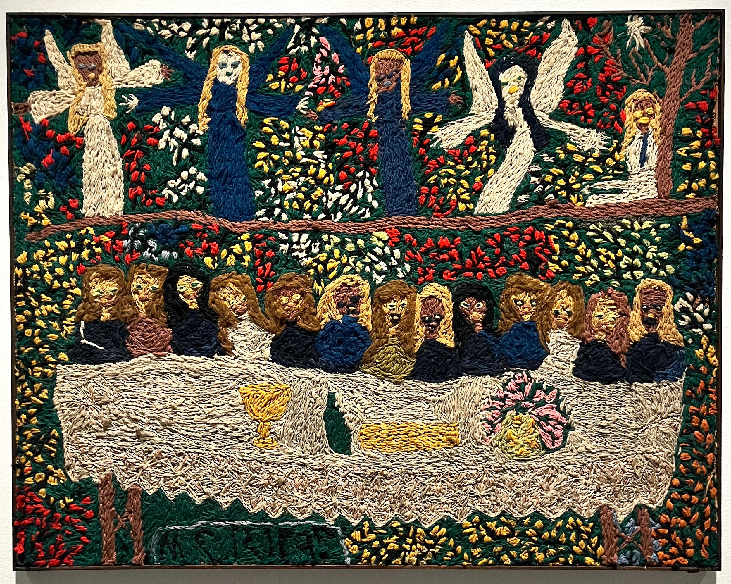 Madalena Santos Reinbolt，“Untitled (Last Supper)” (1965–76)，acrylic wool on burlap (all photos Debra Brehmer/Hyperallergic)