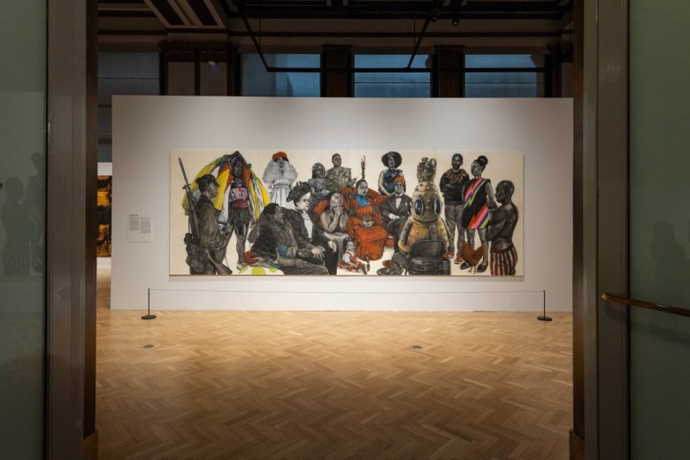 Robert Pruitt，“A Song for Travelers” (2022) in A Movement in Every Direction: Legacies of the Great Migration at the Chicago Cultural Center (photo Patrick L. Pyszka，City of Chicago)
